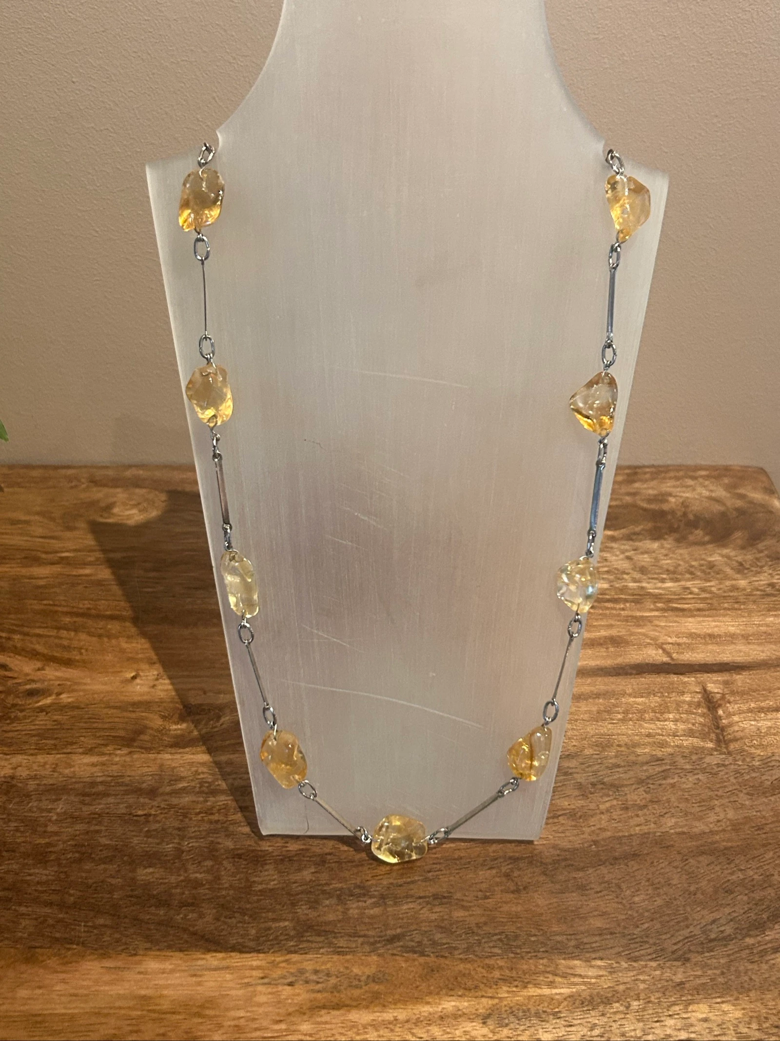 Collier vintage en pierre 
